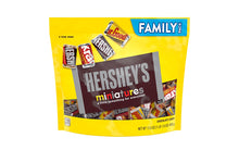 Load image into Gallery viewer, HERSHEY'S Miniatures Chocolate Candy Assortment, 17.6 oz